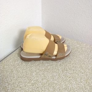 Sorel Tan Canvas Leather Sandals